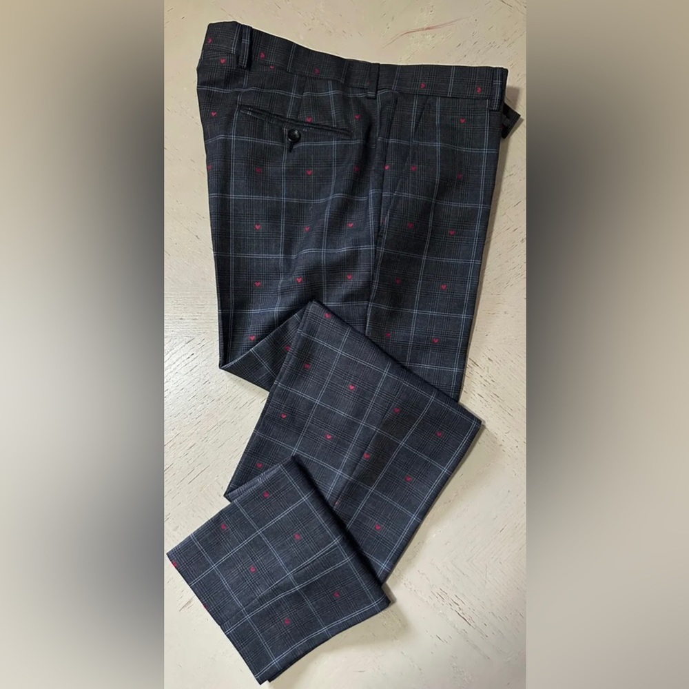 Gucci double breasted suit 42